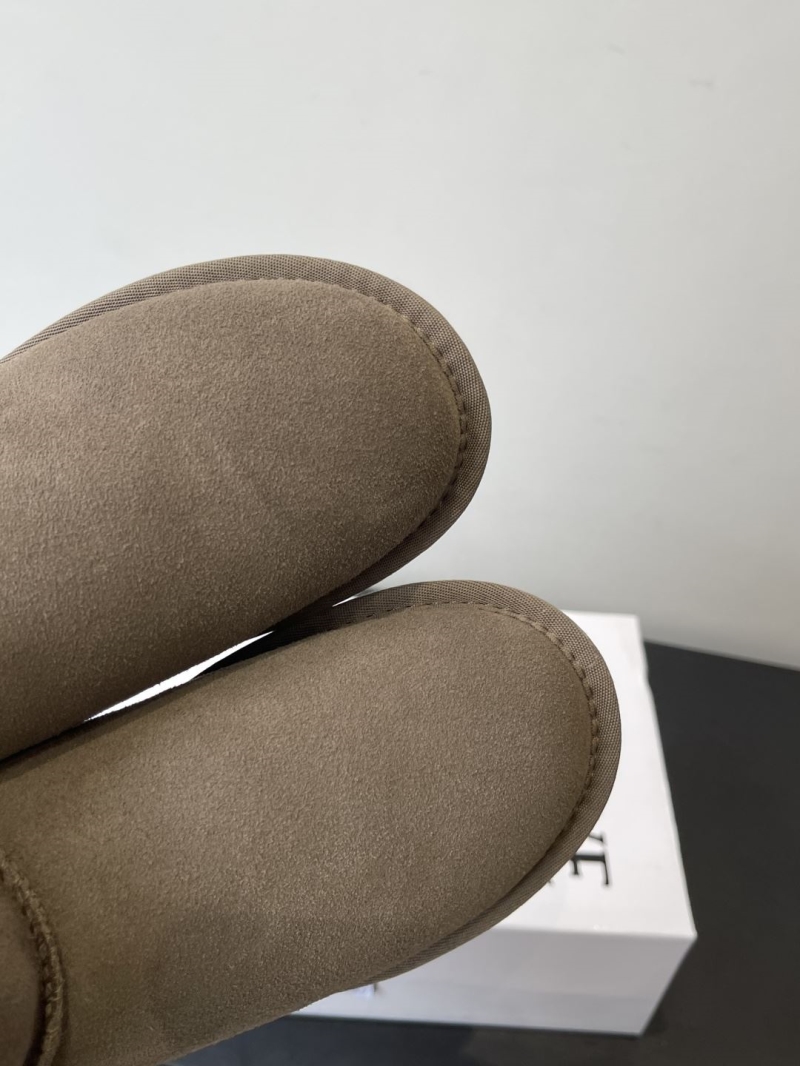 L0ew* boots